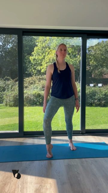 I am now going to take you through a super set of stretches for the feet!
• Standing move the weight into the right leg
• Take the inside of the left big toe to the floor and feel the stretch through the inside of the foot – Hold 15 seconds
• Take the little toe to the floor stretching the outside of the foot – Hold for 15 seconds
• Place toes upside down on the floor – Hold 15 seconds
• Place ball of the foot on the floor and push into it – Hold 15 seconds
• Repeat on other leg
• Follow up with 10 to 20 heel raise squats
Do you need help setting meaningful training? Talk to me about one to one online and in person training at hannah@movewilder.co.uk
https://youtube.com/shorts/P6dNfjhQppw
#velocore #personaltraining #personaltrainer #strengthworkforcycling #footwork #footstretches #plantarfasciitis